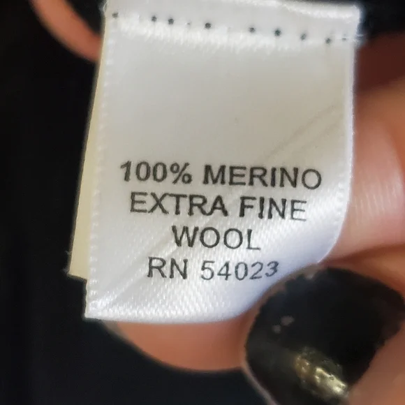 BANANA REPUBLIC EXTRA FINE MERINO MENS PULL OVER SWEATER. XL. DIAMOND  BLK WHT - Picture 4 of 6